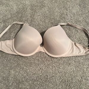 Victoria’s Secret pink 34C neutral bra